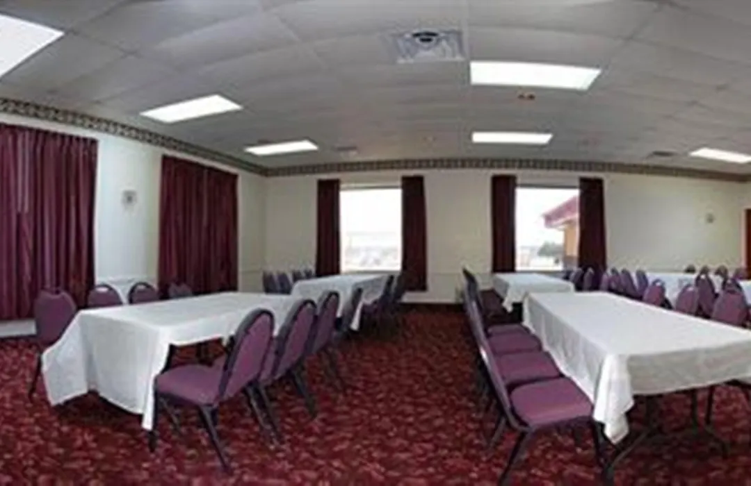 Econo Lodge Truman Inn-1