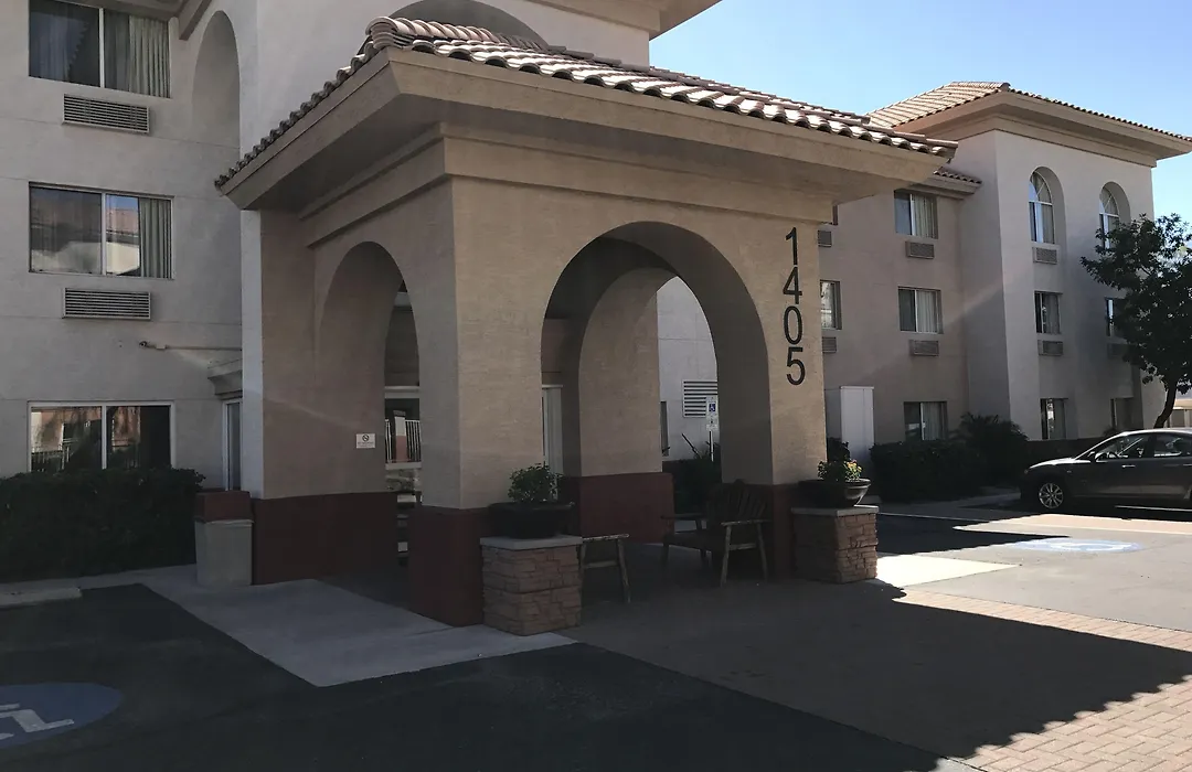 Holiday Inn Express & Suites Phoenix - Mesa West By Ihg-1