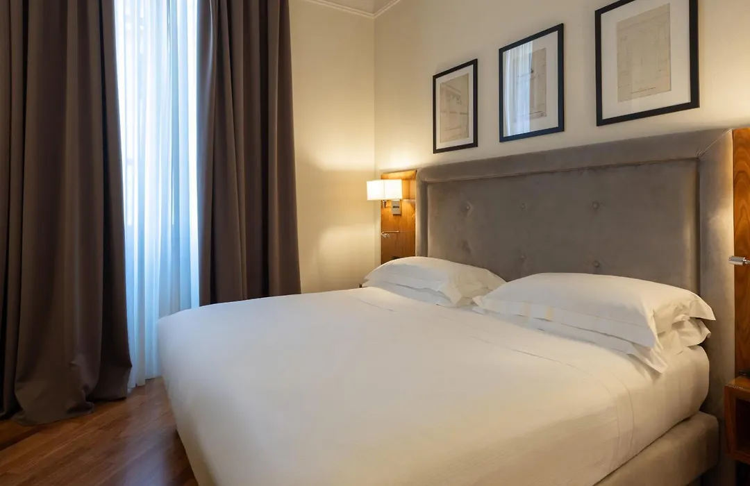 Hotel Embassy-1
