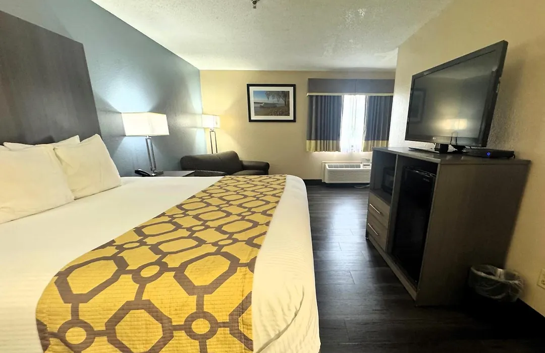 Baymont By Wyndham Tupelo-1