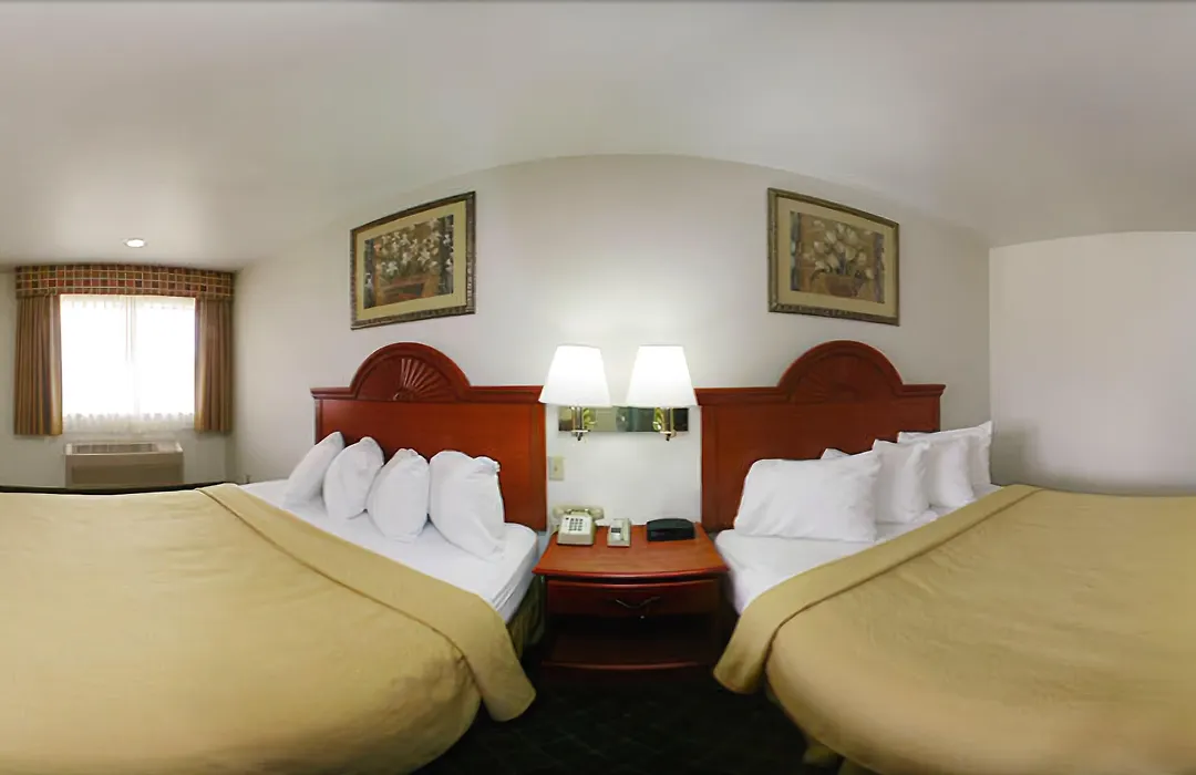 Quality Inn Marshall-1