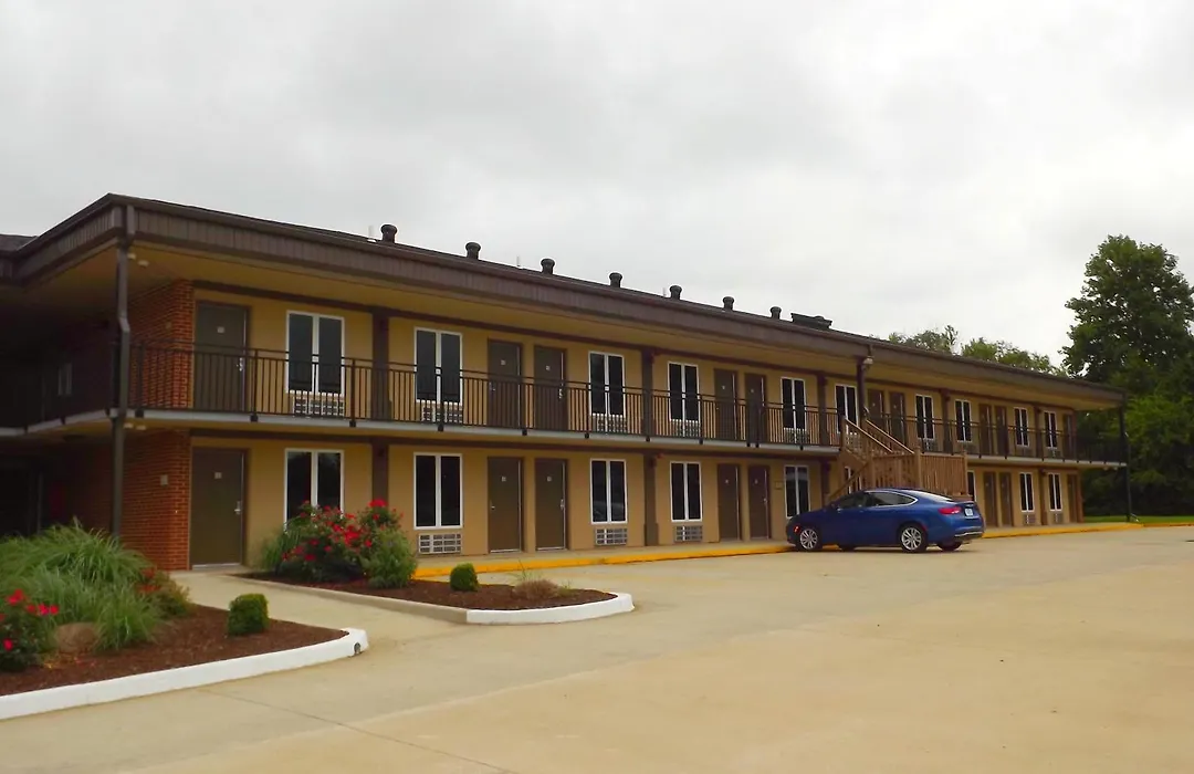 Unique Suites Hotel-1