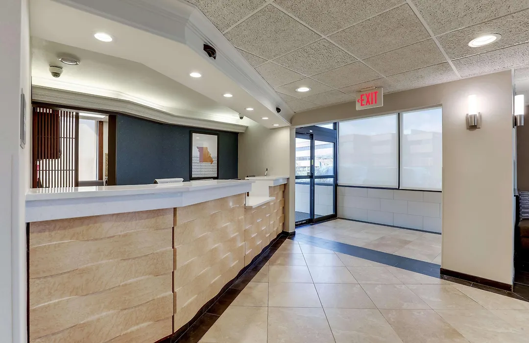 Drury Inn & Suites St. Louis St. Peters-1