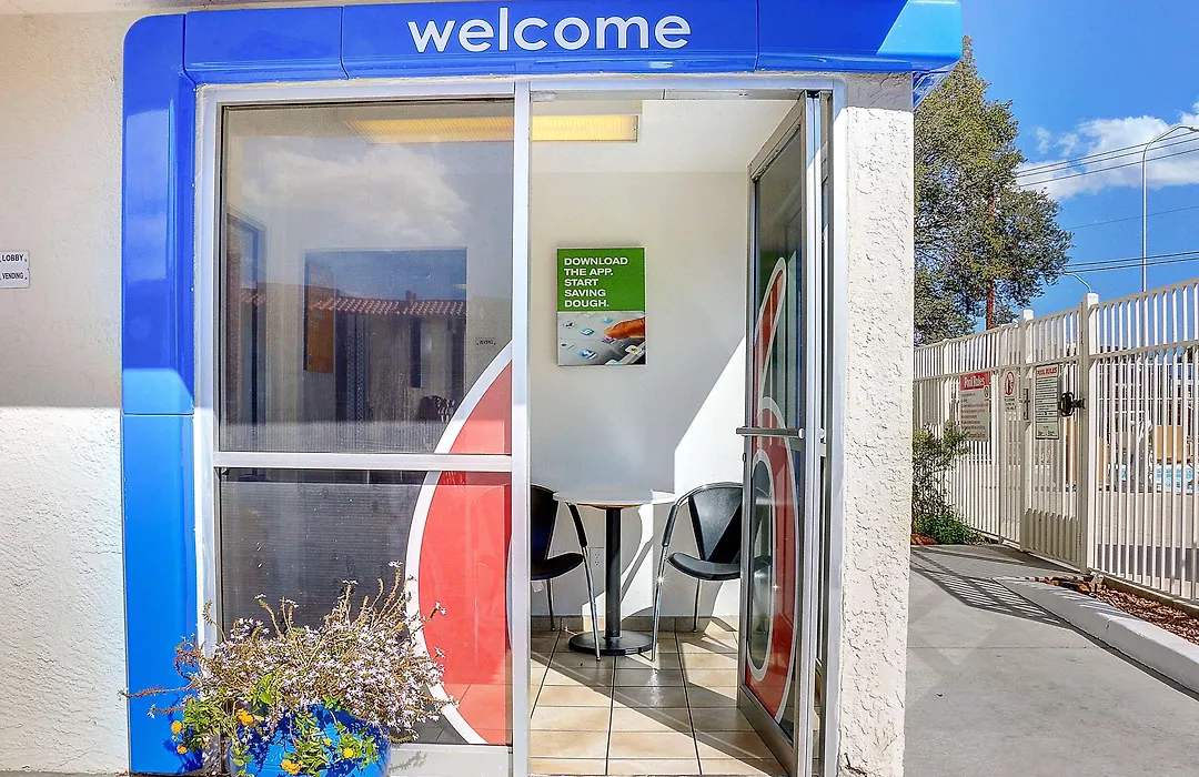 Motel 6 Santa Fe-1