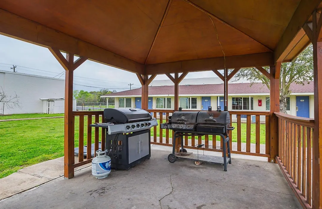 Motel 6-Madisonville, Tx-1
