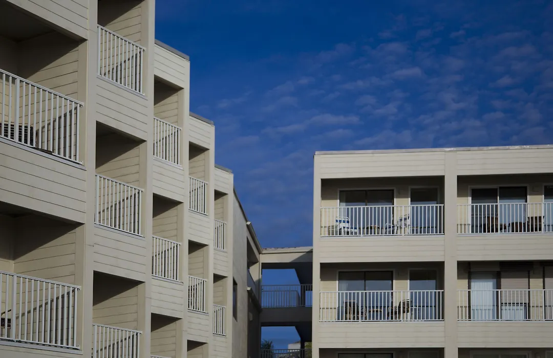 Sailport Waterfront Suites-1