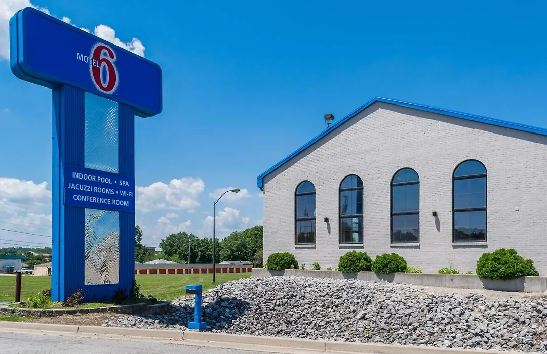 Motel 6-Richmond, In-1