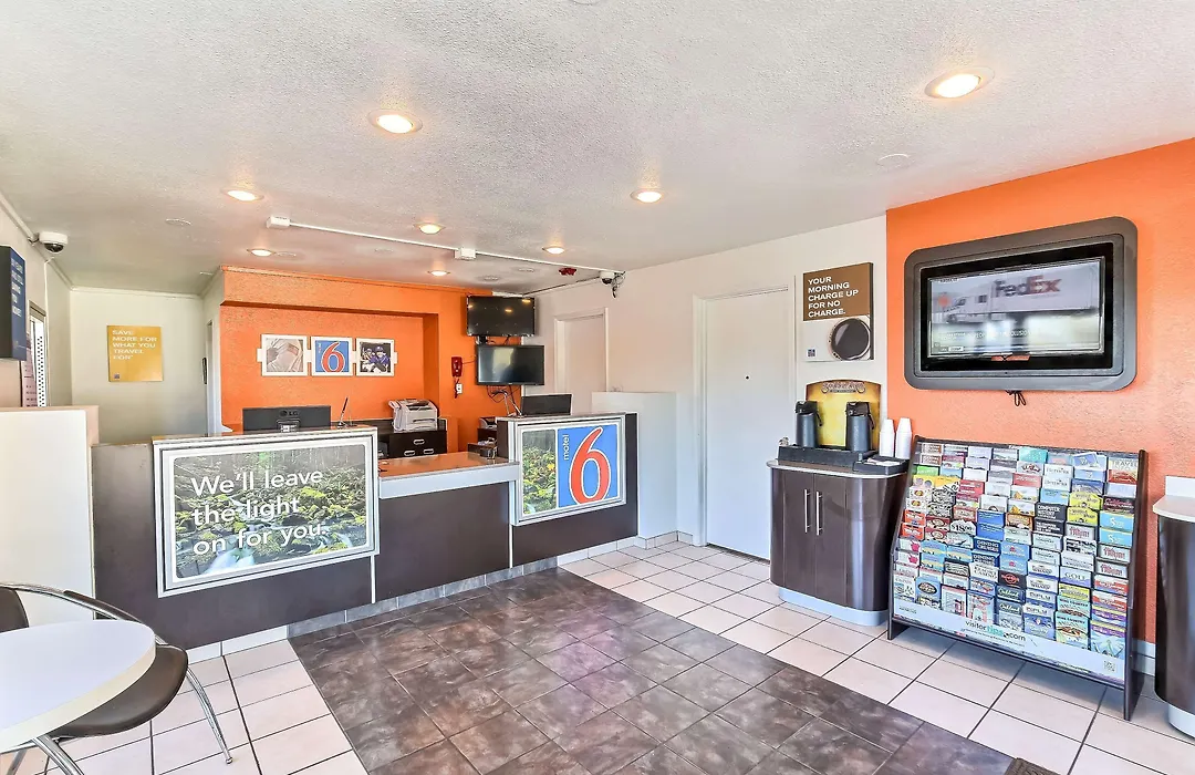 Motel 6-Oakland, Ca - Embarcadero-1