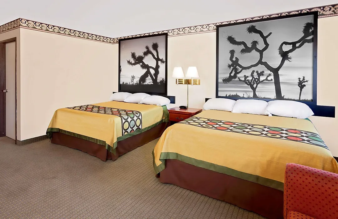 Super 8 By Wyndham Yucca Val/Joshua Tree Nat Pk Area-1