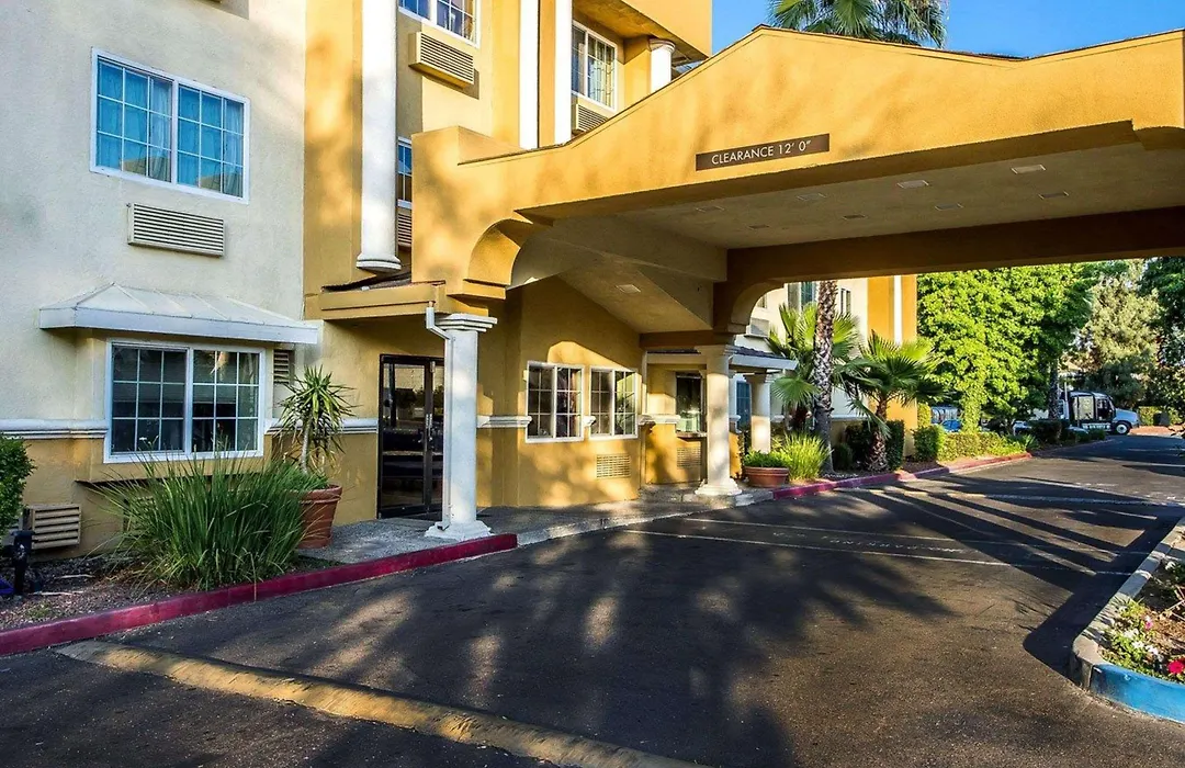 Comfort Inn Modesto-1