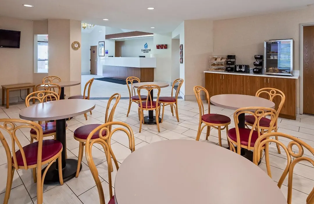 Charlevoix Inn & Suites Surestay Collection By Best Western-1