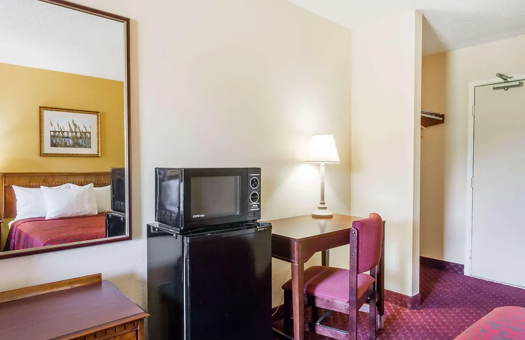 Days Inn By Wyndham Tappahannock-1