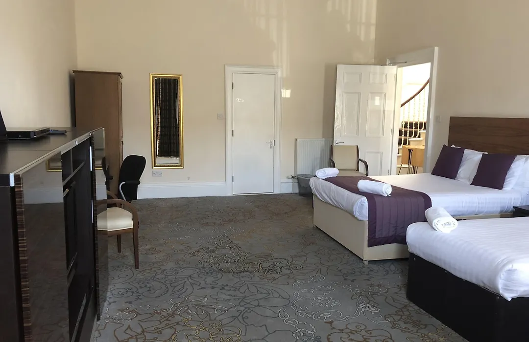 Cairn Hotel & Apartments-1