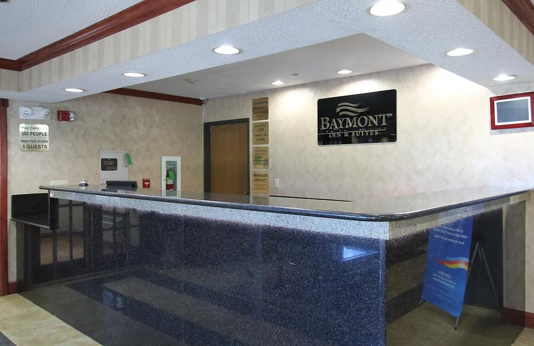 Baymont By Wyndham Muskegon-1