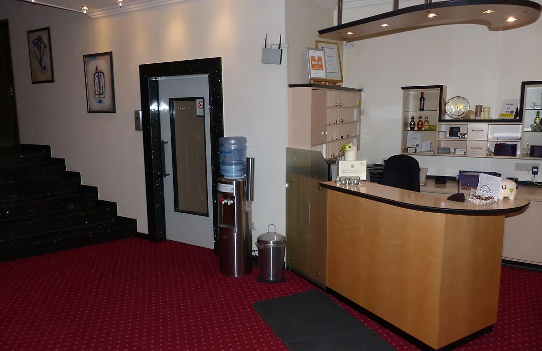 City Hotel By Celina-1