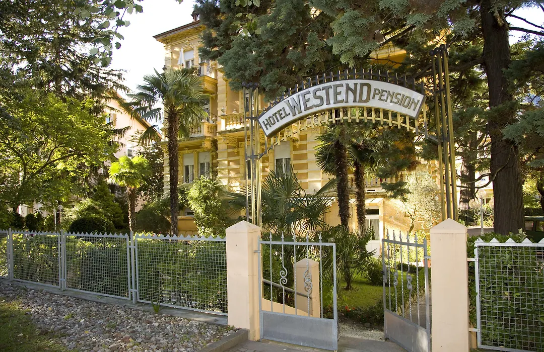Hotel Villa Westend-1
