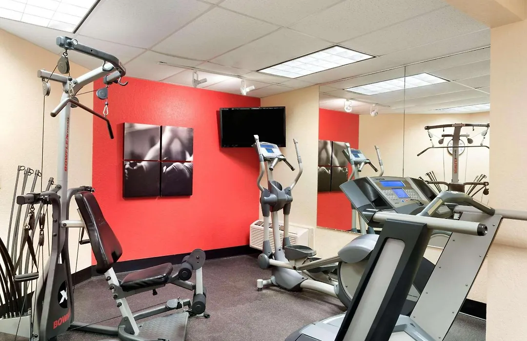 Country Inn & Suites By Radisson, Cedar Rapids Airport, Ia-1