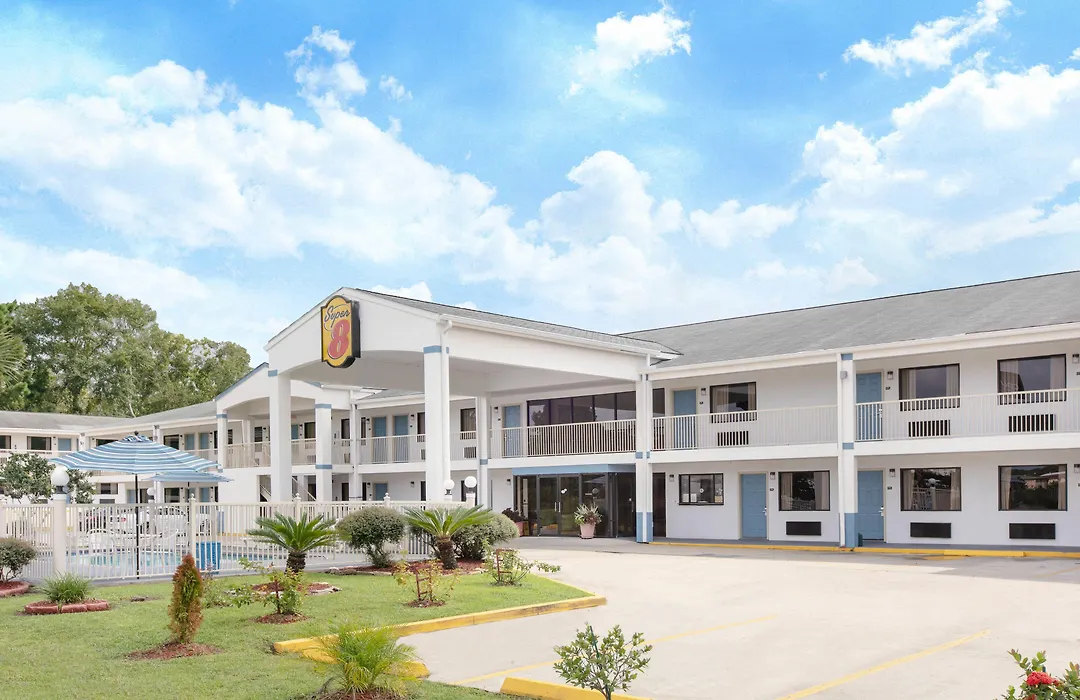 Super 8 By Wyndham Ocean Springs Biloxi-1