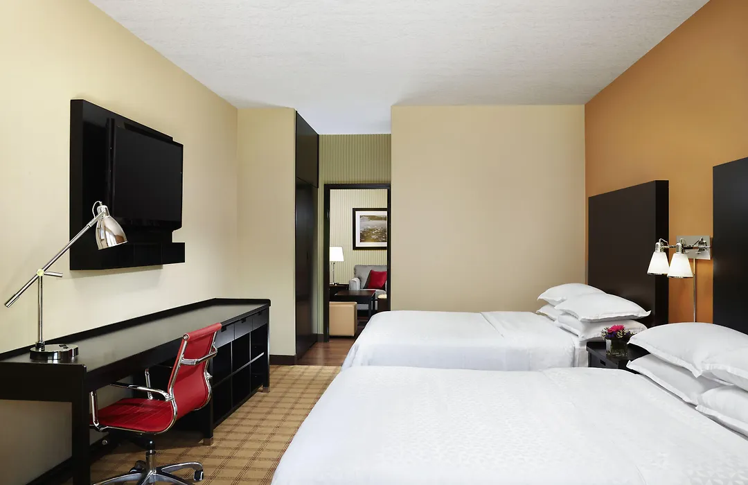 Four Points By Sheraton Hotel & Suites Calgary West-1