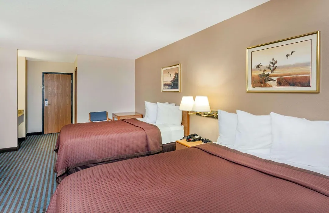 Days Inn By Wyndham Charleston-1