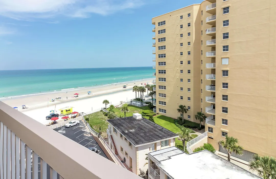 Hampton Inn Daytona Shores-Oceanfront-1