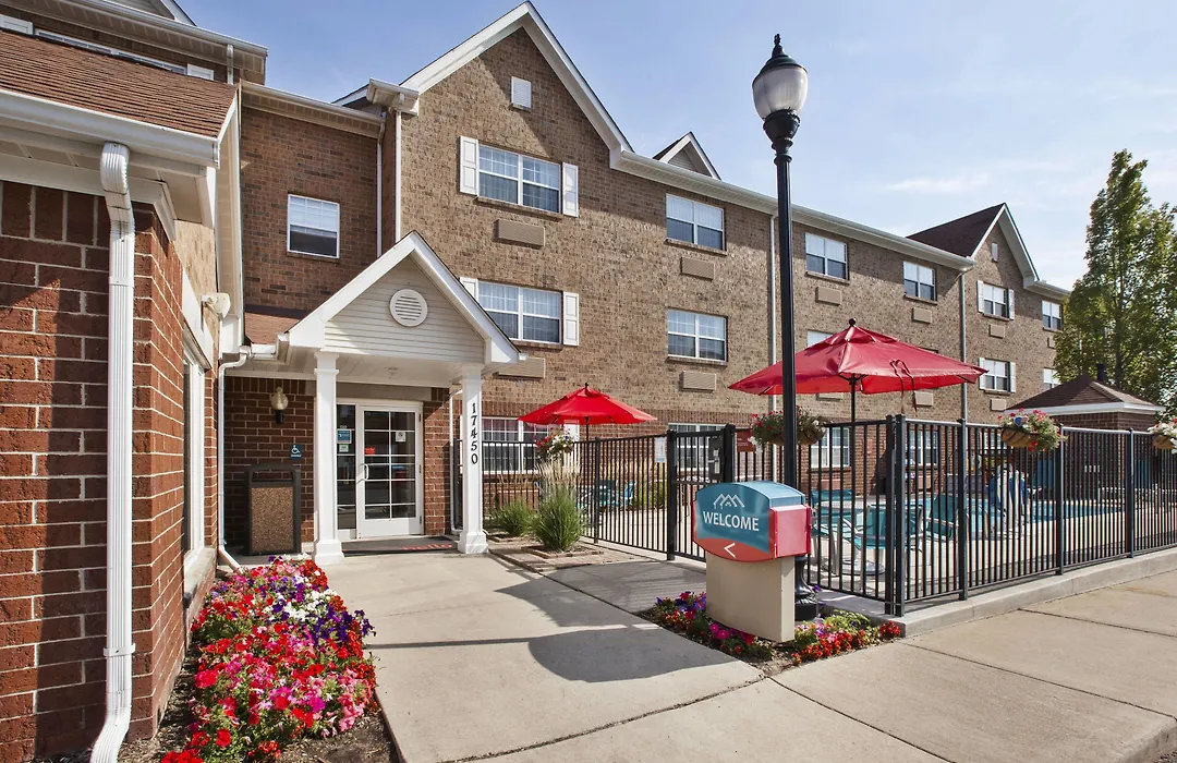 Towneplace Suites By Marriott Detroit Livonia-1
