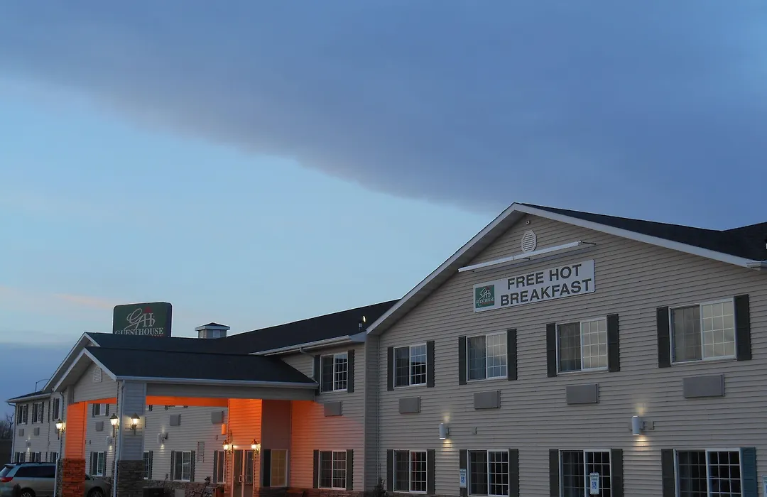 Fairbridge Inn And Suites - Miles City-1