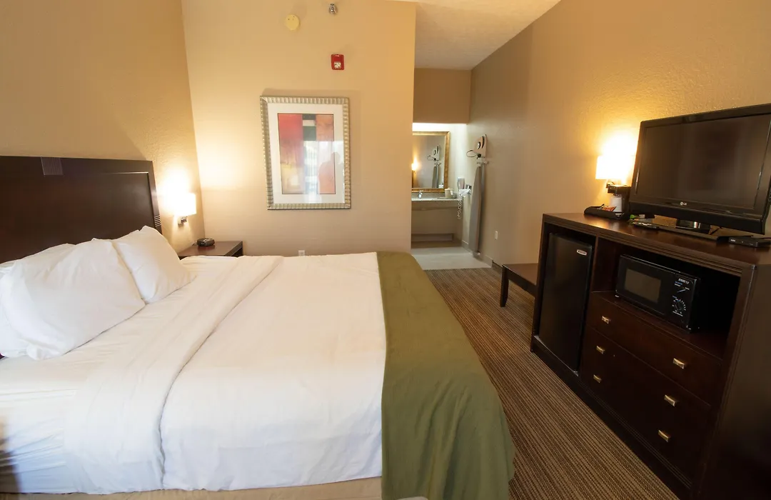 Baymont By Wyndham Crestview-1