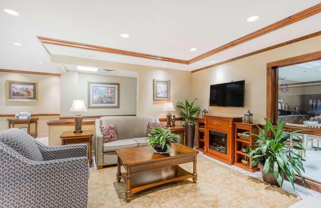 Baymont By Wyndham Asheville/Biltmore-1