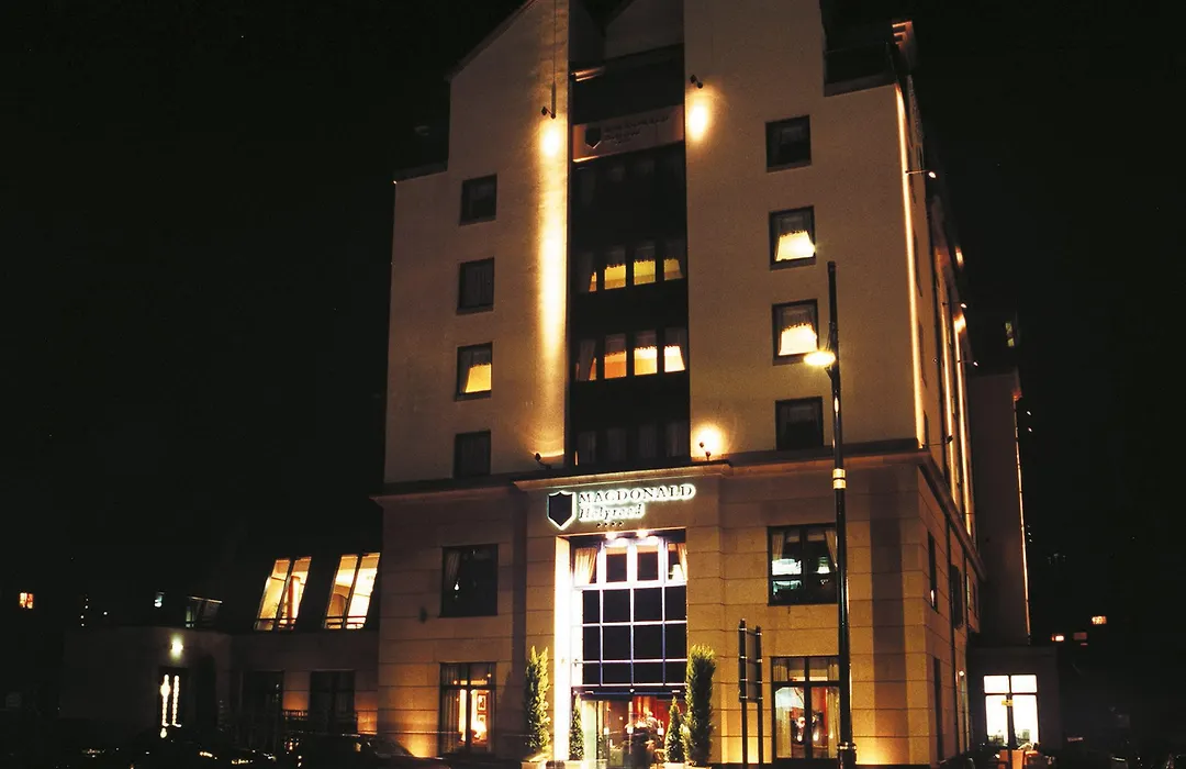 Edinburgh Marriott Hotel Holyrood-1