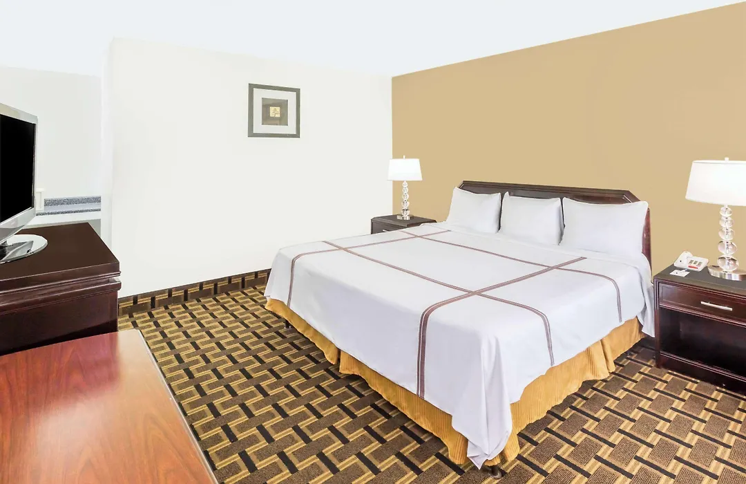 Travelodge By Wyndham Shreveport La-1