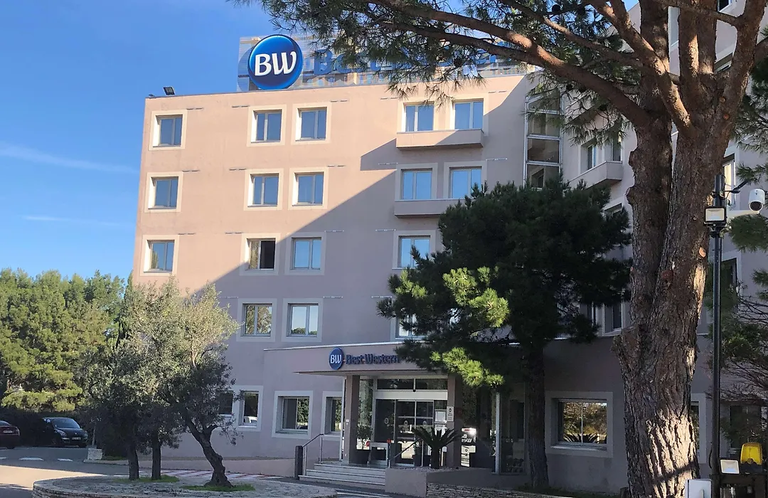 Best Western Marseille Aeroport-1