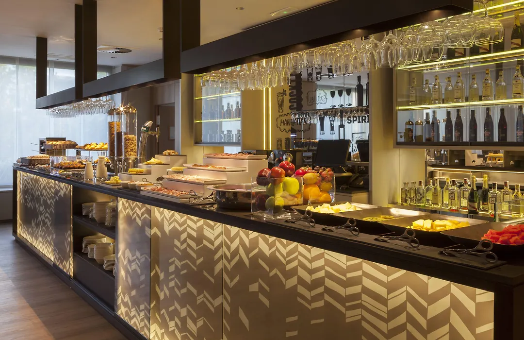 Ac Hotel Diagonal L'Illa By Marriott-1