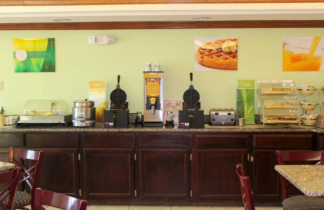 Quality Inn & Suites Clayton, Nm-1