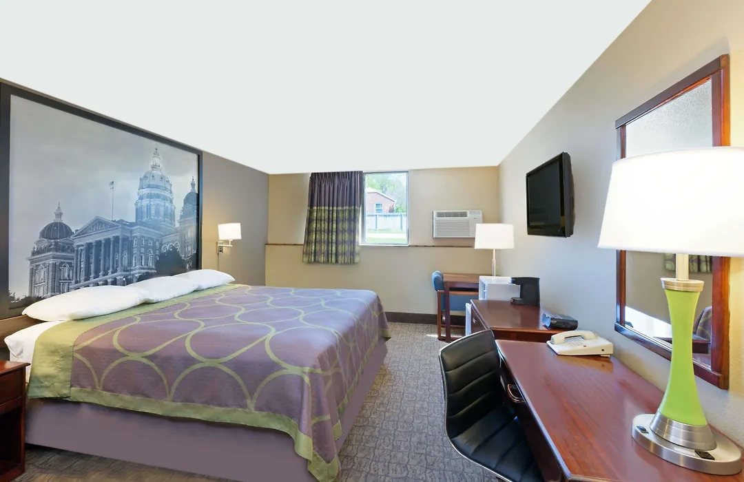 Super 8 By Wyndham Carroll-1