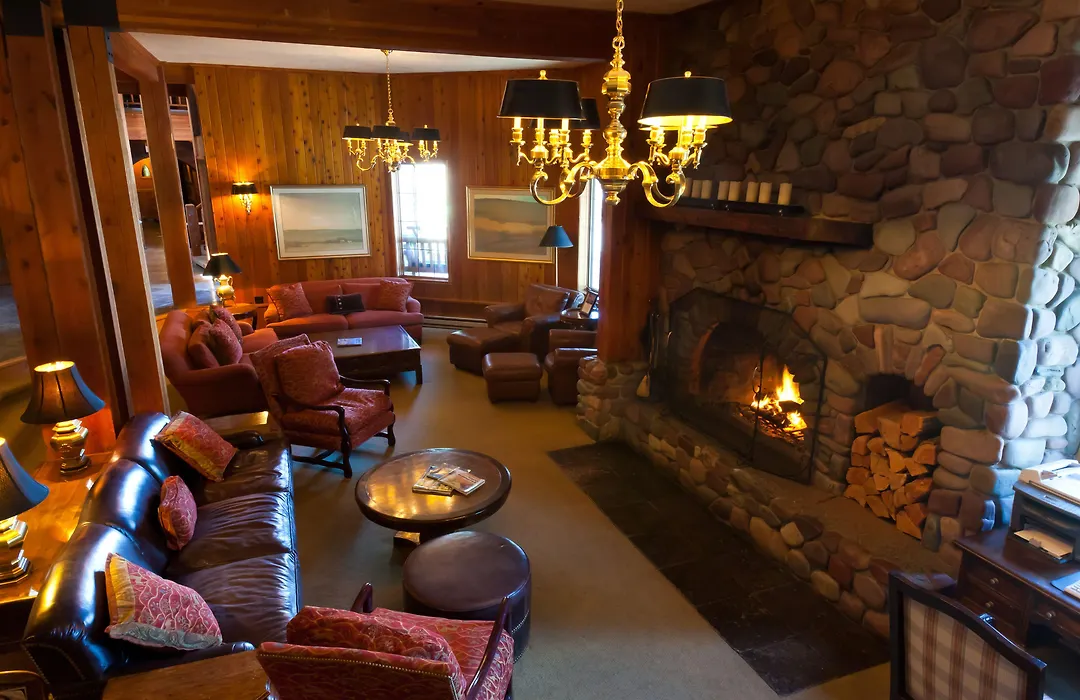 Kandahar Lodge At Whitefish Mountain Resort-1