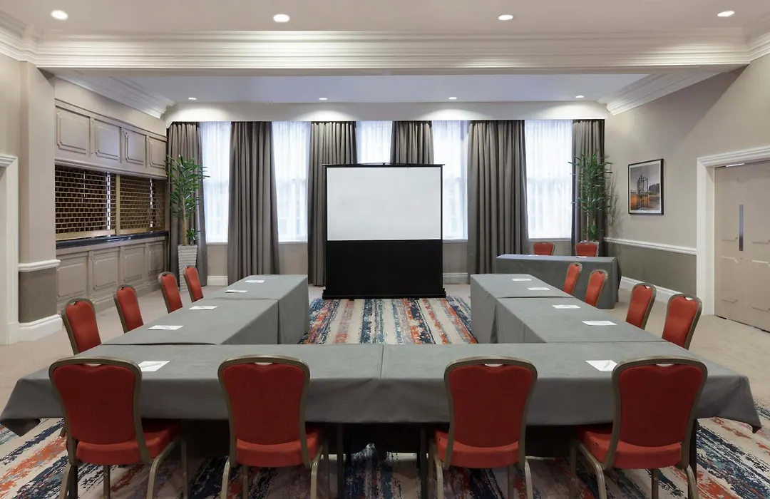 Leonardo Hotel Cardiff-1