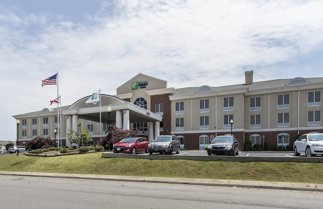 Holiday Inn Express & Suites Cullman-1