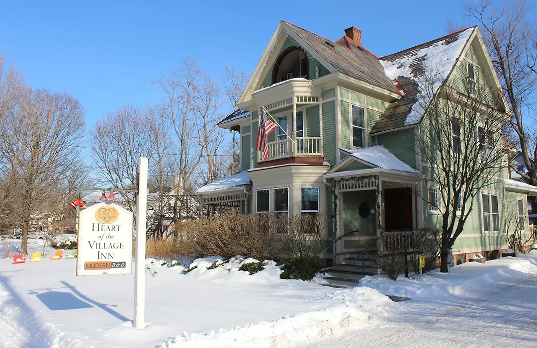 Heart Of The Village Bed & Breakfast In Shelburne Vt-1