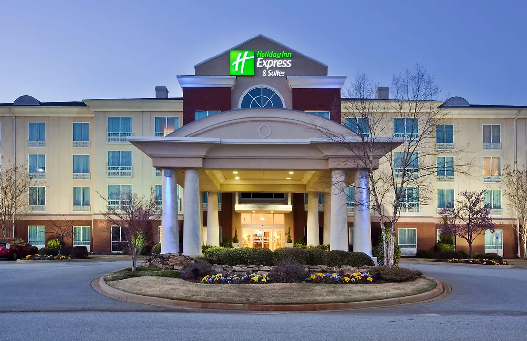 Holiday Inn Express & Suites I-26 & Us 29 At Westgate Mall By Ihg-1