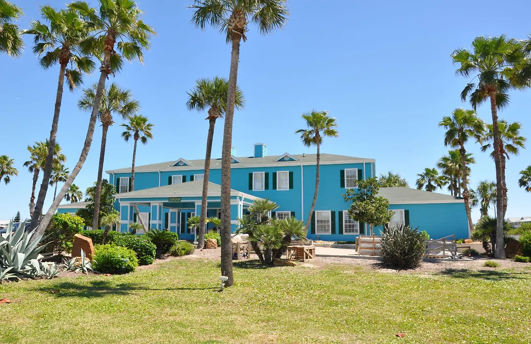 Plantation Suites And Conference Center-1