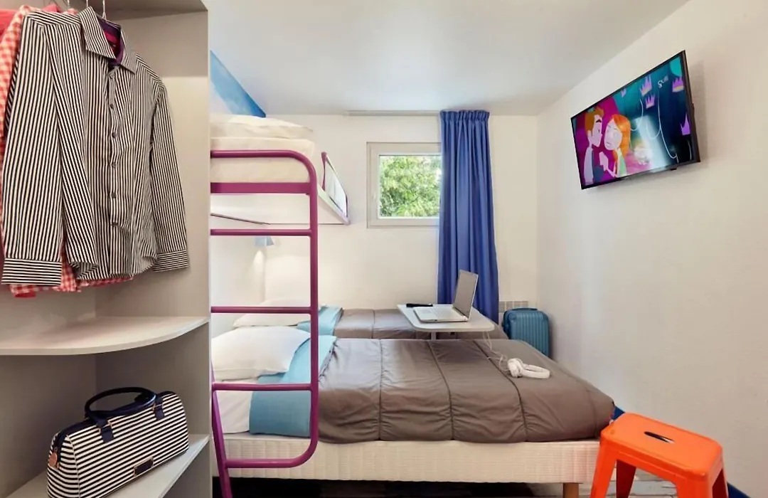 Welcomotel Les Mureaux-1