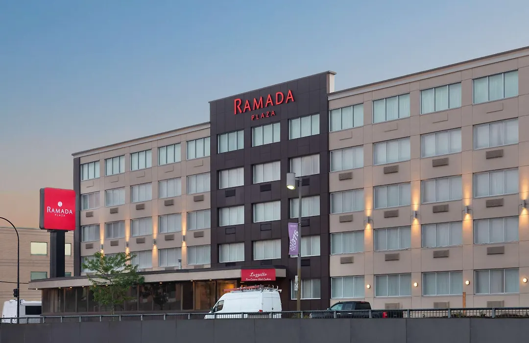 Ramada Plaza By Wyndham Montreal-1