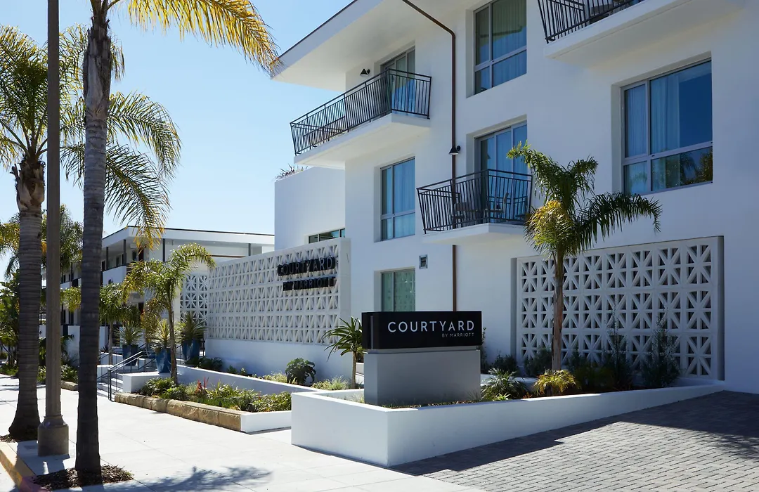 Courtyard By Marriott Santa Barbara Downtown-1