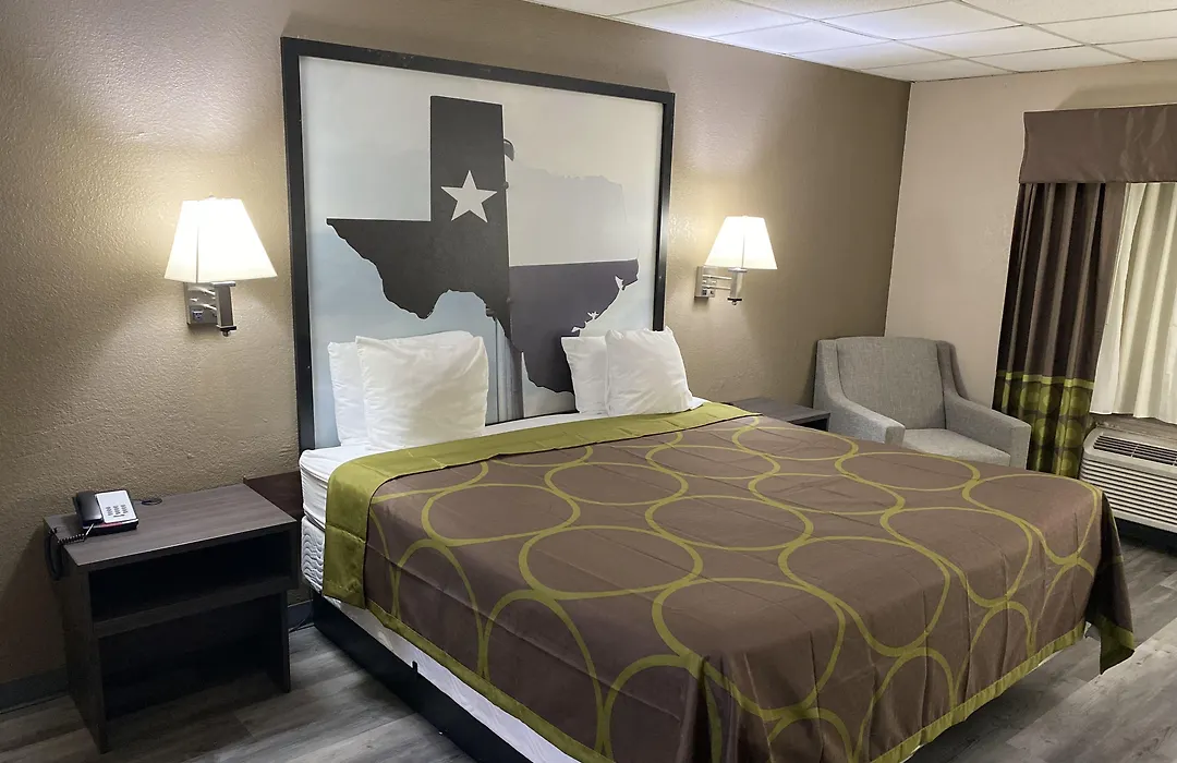 Super 8 By Wyndham Gainesville Tx-1