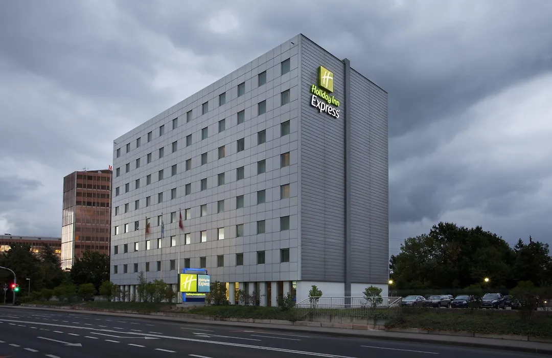 Holiday Inn Express Geneva Airport By Ihg-1