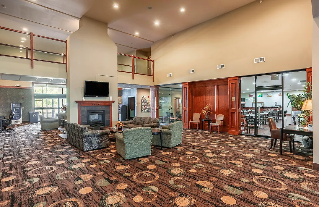 Quality Inn & Suites Hannibal West-1