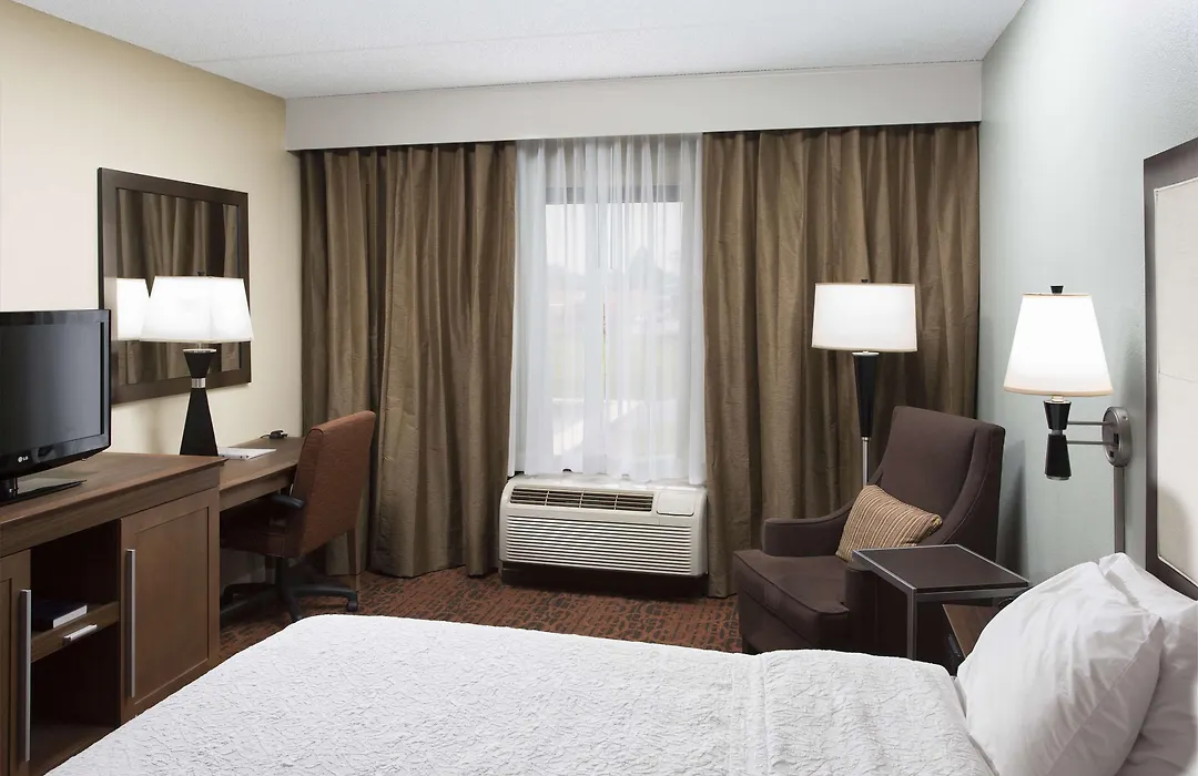 Hampton Inn Troy-1