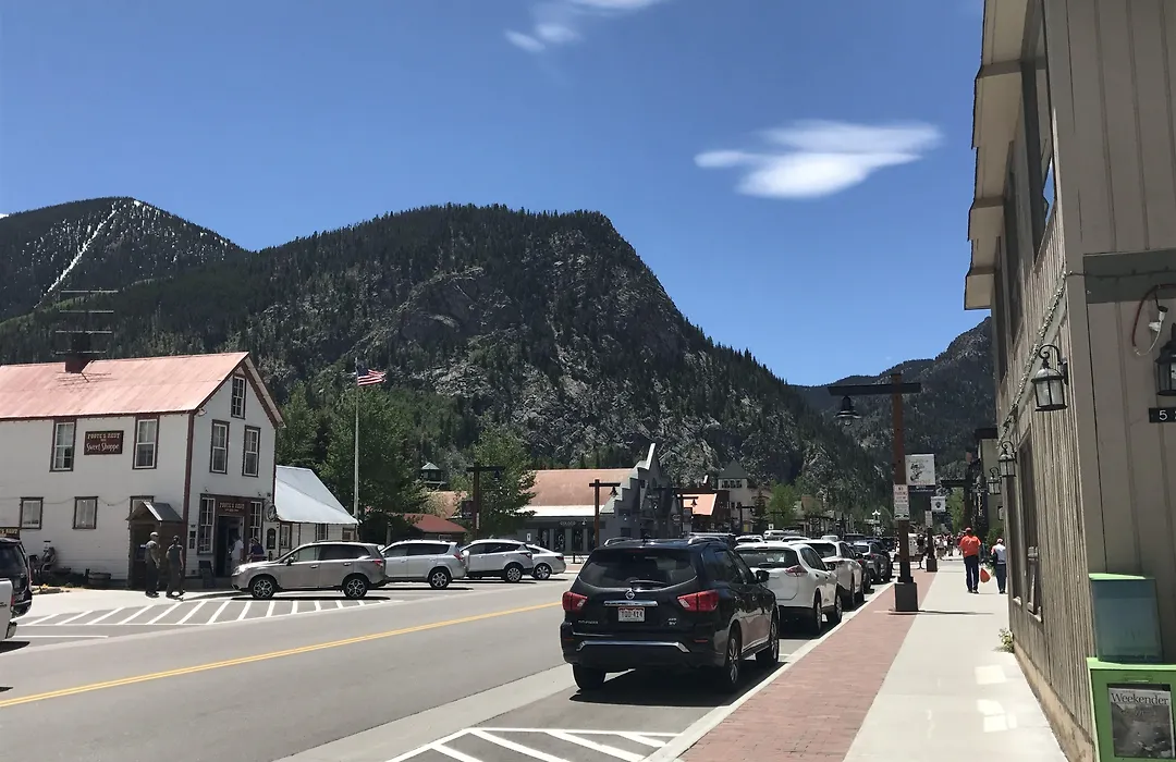 Snowshoe Motel-1