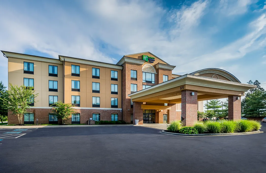 Holiday Inn Express Hotel & Suites-North East By Ihg-1